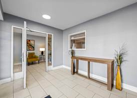 MainStay Suites Greensboro 4