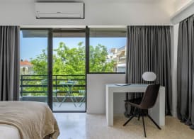 Momo Suites, Acropolis by Aura Homes 5