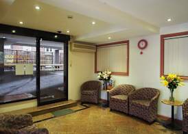 Edgecliff Lodge Motel 2