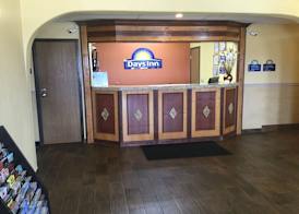 Days Inn by Wyndham Hurricane/Zion National Park Area 4