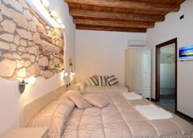 CQ Rooms Verona 4