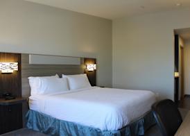 Holiday Inn Express BAKERSFIELD by IHG 5