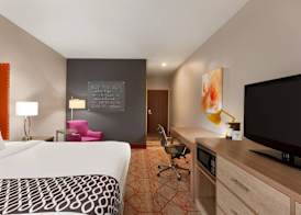 La Quinta by Wyndham Lackawanna 4