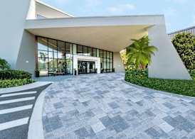 DoubleTree by Hilton Tampa Rocky Point Waterfront 5