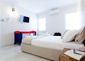 Colibri House 2