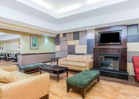 La Quinta by Wyndham Ennis 2