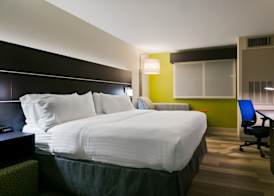 Holiday Inn Express & Suites BURLINGTON by IHG 4