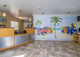 Ocean Pacific Lodge 3