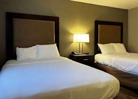 Econo Lodge Spring Lake near Fort Bragg 5
