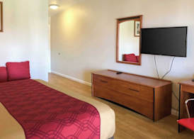 Garden Inn & Suites Oakland Airport 4