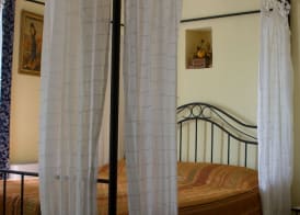 Arco dei Nobili 3