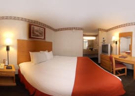 Days Inn by Wyndham Columbus Fairgrounds 4