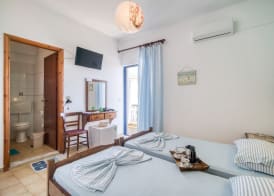 Lefteri's Rooms 3