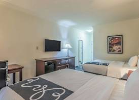 La Quinta Inn & Suites by Wyndham Loveland Estes Park 4
