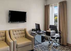SureStay Hotel by Best Western SeaTac Airport North 3