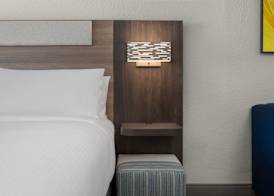 Holiday Inn Express & Suites Alexandria by IHG 4