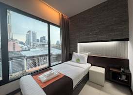 Collection O The Bangkok Airport Link Suite 4