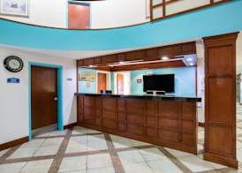 Howard Johnson by Wyndham Evansville East 3