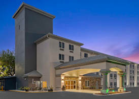 Spark by Hilton Orlando near SeaWorld 2
