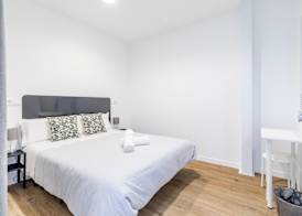 AYZ Princesa-Auto check-in property 2