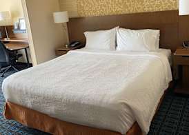 Fairfield Inn & Suites by Marriott Hollister 5