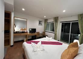 Zephyr Grand Hotel 4