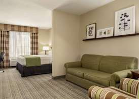 Country Inn & Suites by Radisson, Lima 4