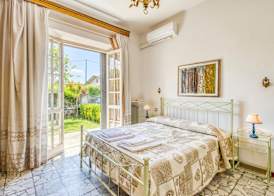 Casa Lidia 900m From Sea With Private Garden 3