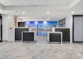 La Quinta Inn & Suites by Wyndham Jacksonville Mandarin 3