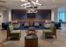 Courtyard by Marriott Olympia 3