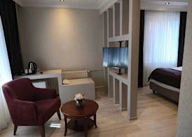 ARDOS PARK HOTEL 4