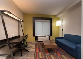 Holiday Inn Express & Suites NORTH EAST (ERIE I-90 EXIT 41) by IHG 2