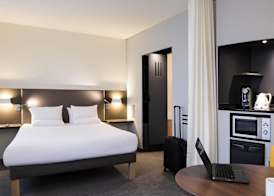 Novotel Suites Paris CDG Airport Villepinte 5