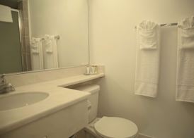 Travelodge by Wyndham Burbank-Glendale 5