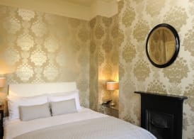 Brooks Guesthouse 5