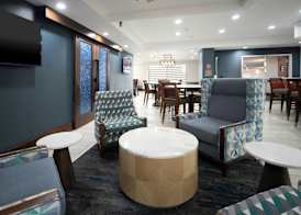 Four Points by Sheraton Fayetteville Fort Bragg 3