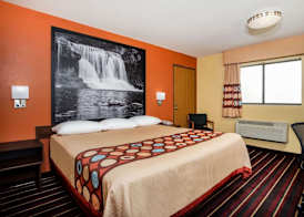 Super 8 by Wyndham Crawfordsville 3