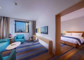Holiday Inn Express Shanghai Zhenping by IHG 4