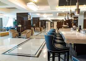 The LaSalle Chicago, Autograph Collection 2