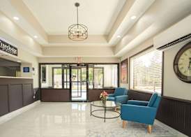 Travelodge by Wyndham Macon West 3