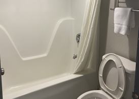 Days Inn by Wyndham Moss Point Pascagoula 5
