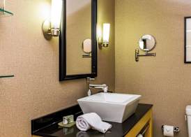 Cambria Hotel Raleigh-Durham Airport 3