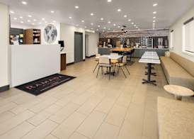 Ramada by Wyndham York Harrisburg Hershey 3