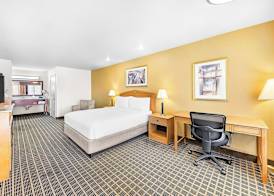 SureStay Plus Hotel by Best Western San Jose Central City 4