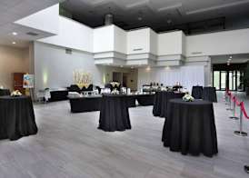 Marriott East Lansing at University Place 4