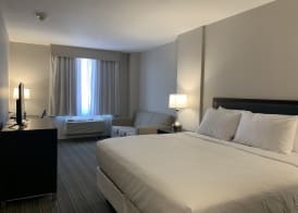 Wingate by Wyndham JFK Airport/Far Rockaway 3