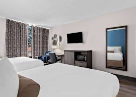 SureStay Plus by Best Western Windsor 4