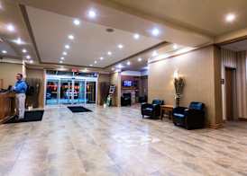 Days Inn & Suites by Wyndham Edmonton Airport 2