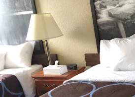 Super 8 by Wyndham Montgomery Maybrook 4