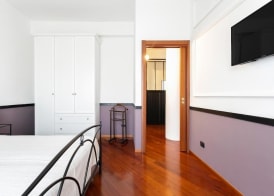 MyHomeInComo - Santa Chiara Apartment 4